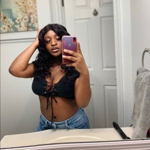 Meet your Posher, Faith